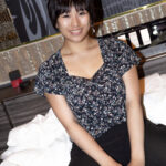 ＜熟女＞ どこにでもいる普通のママさんをパコり隊 （2） 【FANZA】