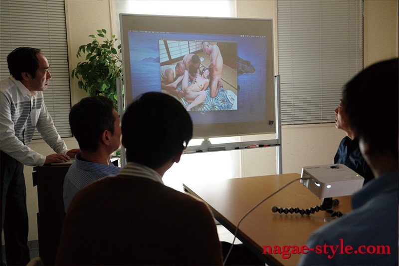 ＜熟女＞ 超屈辱！！ 社員旅行で全員のおもちゃにされてしまった妻 早川...