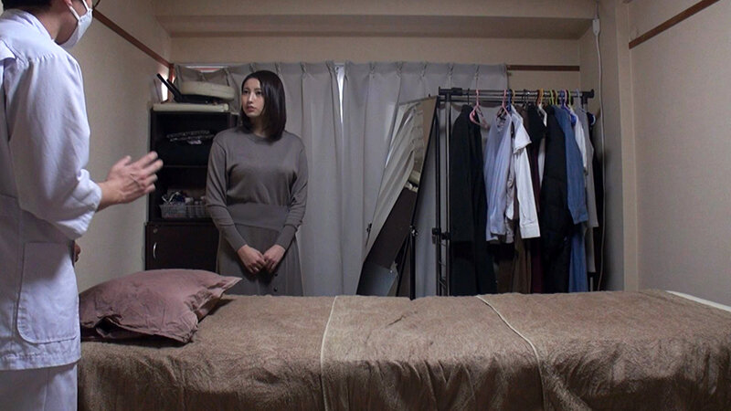 ＜熟女＞ 媚薬オイルマッサージ 痴●盗撮＆中出し素人娘VOL.42 超...