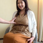 ＜熟女＞ 【個人】【Iカップ五十路】お淑やかな52歳の爆乳妻が初めての不倫。パイパンマ○コを若い肉棒でほじくり回され悶絶 【FANZA】