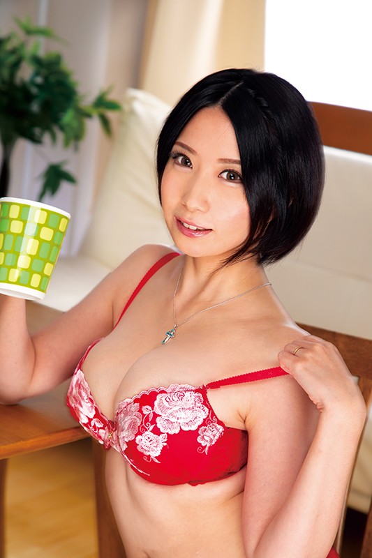 ＜熟女＞ ショートカットの美人若妻に濃厚中出し12人 【FANZA】