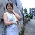 ＜熟女＞ 【配信専用】素人熟女妻たちによる童貞筆下ろし ゆうり マドンナボディ！抱きつき杭打ち密着中出し！ 推川ゆうり 【FANZA】