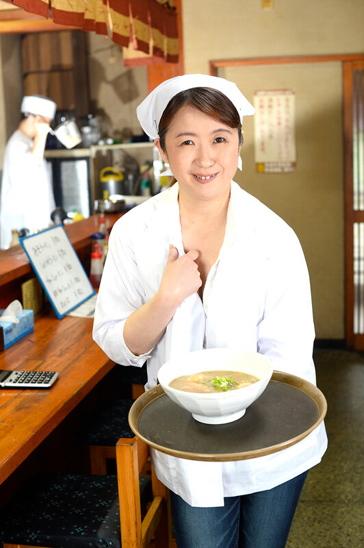 ＜熟女＞ 日本熟エロまん遊記 欲求不満で仕事が手につかないと頼まれて ...