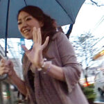 ＜熟女＞ 素人セレブ妻ナンパ 最近、旦那とのSEXがご無沙汰な奥さんが声掛けされて裏切りの浮気H生撮り4時間 【FANZA】