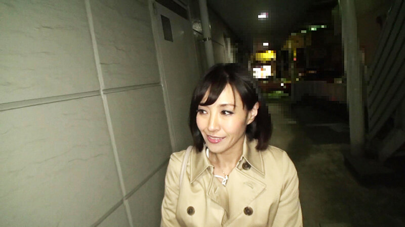 ＜熟女＞ 熟痴女に弄ばれたい受け身男クン 【FANZA】