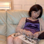 ＜熟女＞ 変態男の勝手な思い込みから犯●れてしまうセレブ妻！！ 【FANZA】