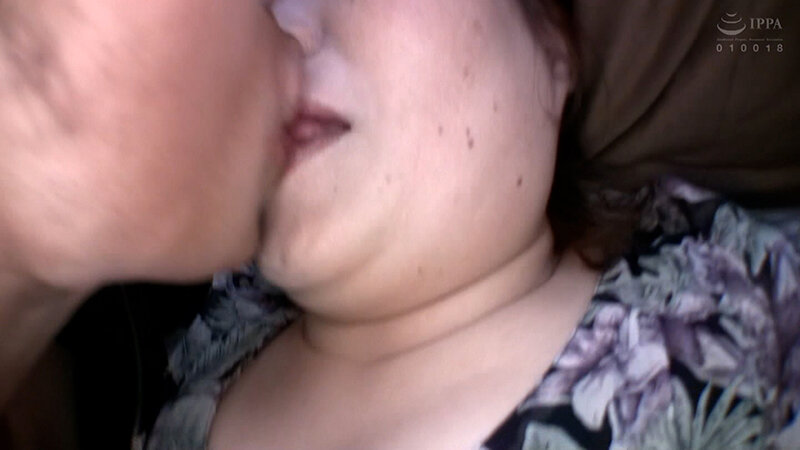 ＜熟女＞ 生涯経験は旦那だけと言う豊満ボディの熟女が最後のSEXとAV...