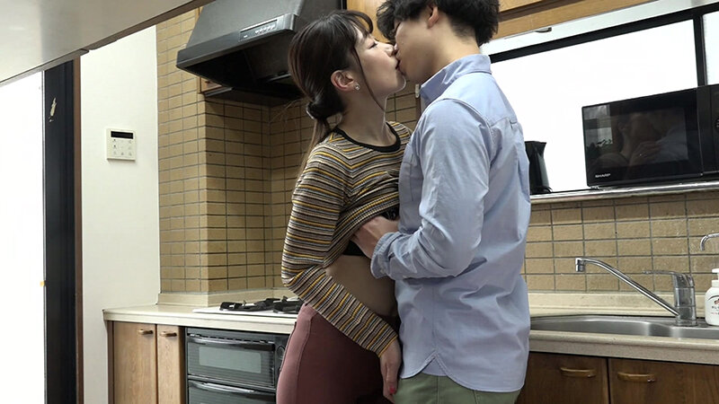 ＜熟女＞ 欲求不満の妻をデカチンの部下と2人きりにしてみたら（18） ...