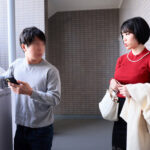 ＜熟女＞ 嫌味な隣人妻が夫に内緒でデリヘルバイト 日頃の仕返しに生本番、羞恥露出を強要してネチネチ苛めてたらエロすぎる反撃にあった 朝日りん 【FANZA】