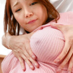 ＜熟女＞ 浮気志願Iカップ妻 初めての他人棒を前にうっとり 【FANZA】