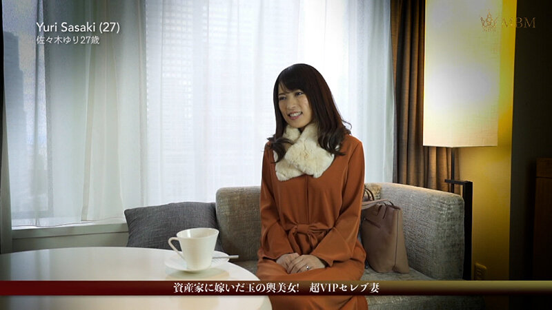 ＜熟女＞ 清楚に見えて実は性欲旺盛セレブ系パコリ妻をナンパしてホテルに...