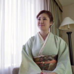 ＜熟女＞ 人妻の花びらめくり 初音みのり 【FANZA】