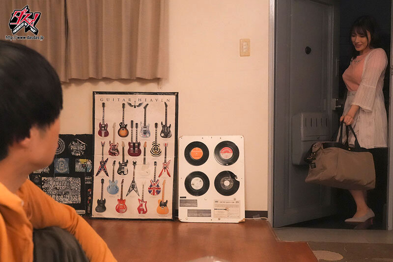 ＜熟女＞ 母さんを女性として意識してしまった僕は、親子の一線を余裕で超...