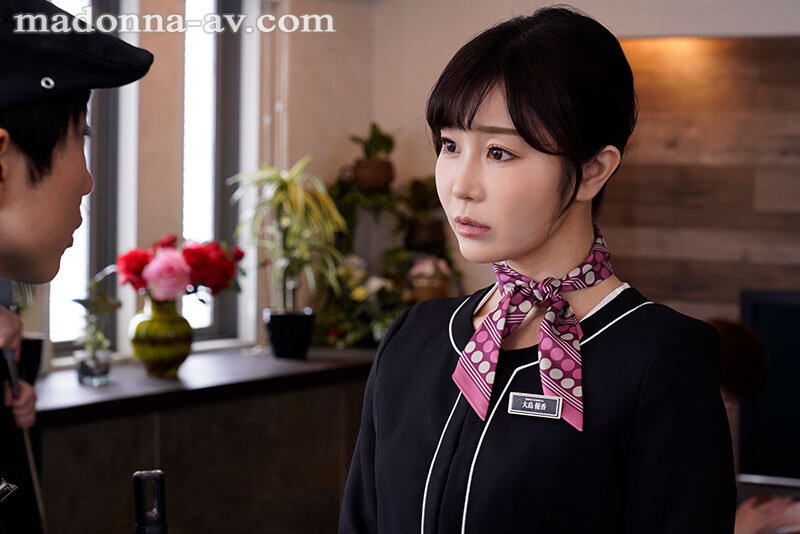 ＜熟女＞ 密室お漏らし涙目レ×プ いつもは気の強い高慢女上司の早漏マ〇...