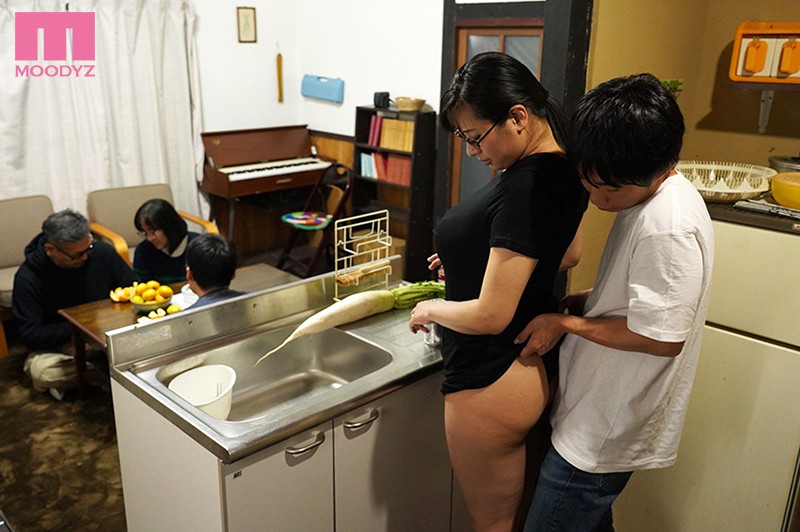 ＜熟女＞ おばさんの肉体が気持ち良過ぎるからPart2 ～ボクのおばさ...