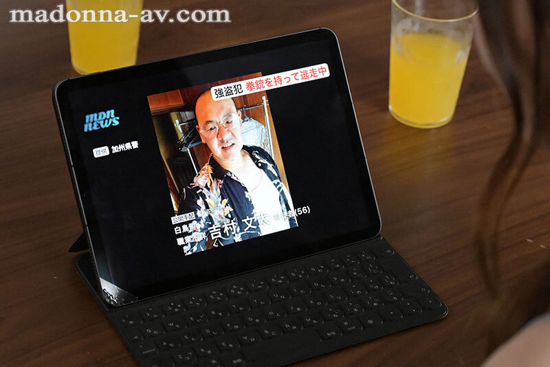 ＜熟女＞ 最愛の母が強盗にレ×プされ続けるのを僕は勃起しながら眺める事...