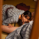 ＜熟女＞ 友人夫婦と4人で温泉旅行中、美人過ぎる友人奥さんが僕を明らかに誘惑！？ 愛妻に内緒でW不倫セックス…ヤる？ヤラない？ 葵つかさ 【FANZA】