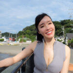 ＜熟女＞ Hカップのイケてる女と2人っきりの丸一日とびっこ海デート 宇佐美すい 【FANZA】