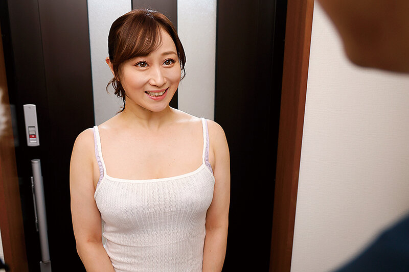 ＜熟女＞ 噂の引っ越し業者は巨乳でプリプリお尻のピタパンお姉さん 川上...