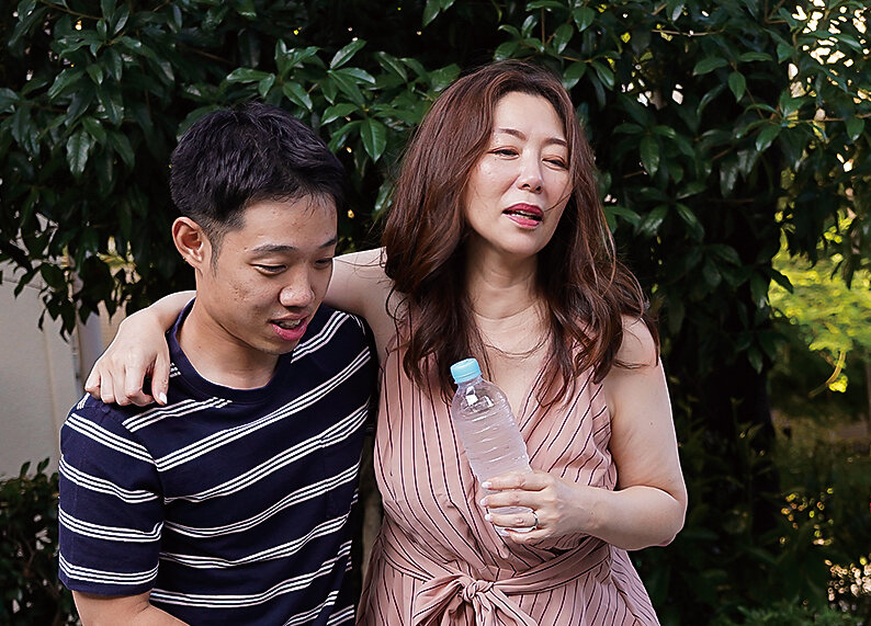 ＜熟女＞ 熟女の恩返し 翔田千里 【FANZA】