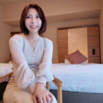 ＜熟女＞ 人妻「自撮り」NTR かほ（27歳） 【FANZA】