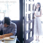 ＜熟女＞ 汗ばむ乳房、淫靡な視線、喫茶店で働く人妻ウェイトレスは閉店後、主人の命で常連に抱かれて―。 神宮寺ナオ 【FANZA】