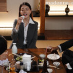 ＜熟女＞ 「もう飲めないってば…。」‘泥●’させられた女上司の無防備パンスト 橘メアリー 【FANZA】