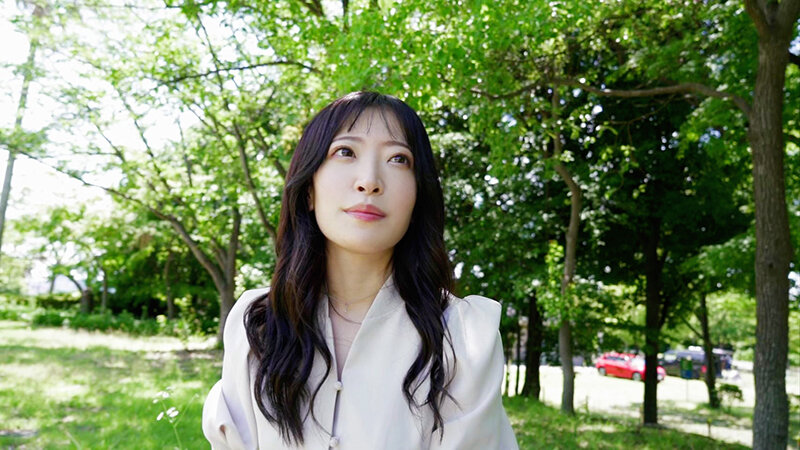 ＜熟女＞ 人妻の花びらめくり 天宮かすみ 【FANZA】