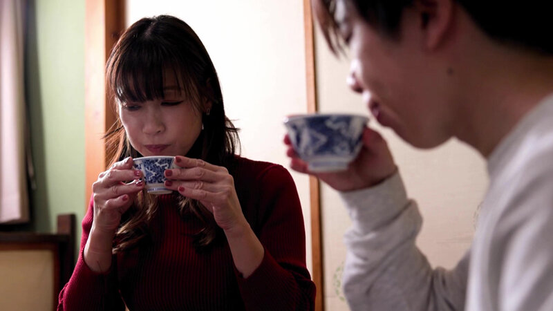 ＜熟女＞ 母子交尾～女峰山路～ 渋沢紅 【FANZA】