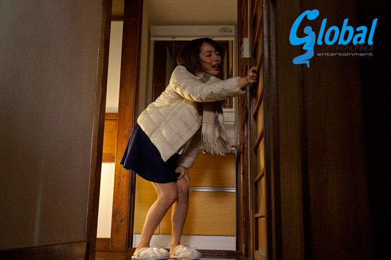 ＜熟女＞ 緊縛調教妻 欲求不満を見抜かれ助平な義父に開発された若妻。失...