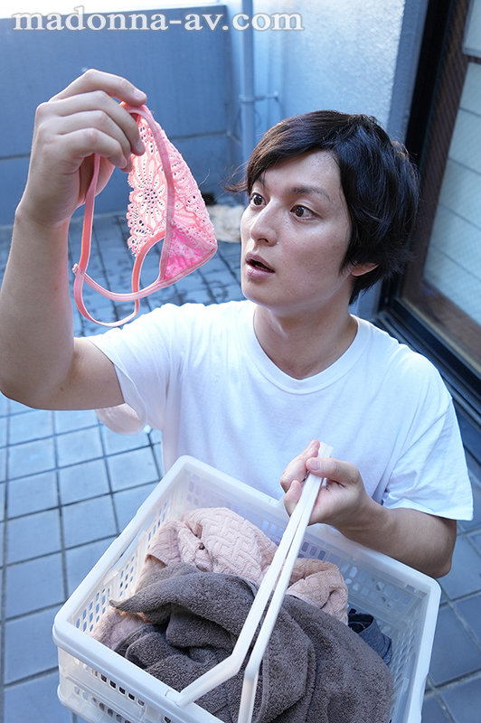 ＜熟女＞ マンションの上階に住むのは部長夫妻。決してバレてはイケないご...