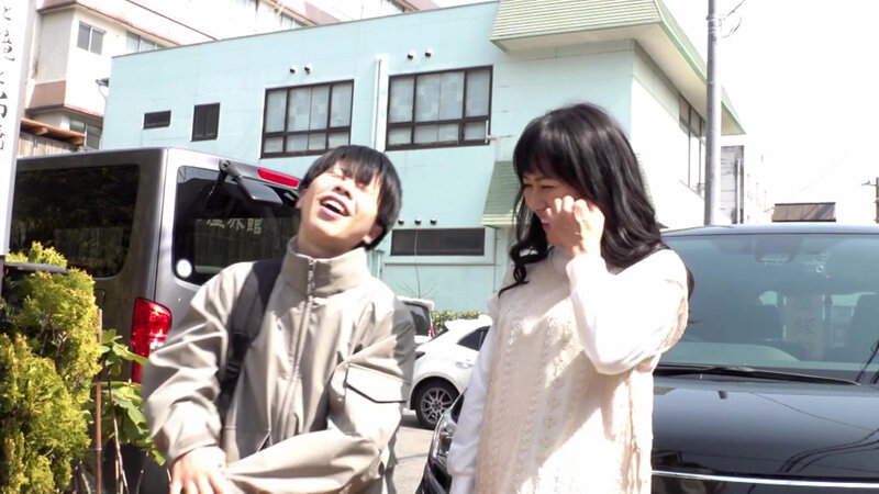 ＜熟女＞ 孫と行く禁断の温泉旅行 会津湯野上温泉の旅 岡田真弓 【FA...