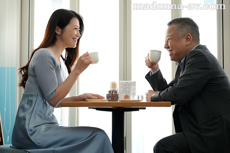 ＜熟女＞ 既婚者マッチングアプリで出逢った中年男女の濃密に愛し合った不...