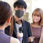 ＜熟女＞ 残酷ミラーゲームに負けるとエロ罰ゲーム あじわった事のないデカチンで清楚な若妻達が隣に旦那がいる状態でもおかまいなしで中出しSEX！なんとオカワリしてきた若妻も！！6 【FANZA】