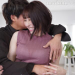 ＜熟女＞ 天真爛漫な笑顔が眩しい現役保育士の人妻 篠宮祐希 30歳 AV DEBUT 【FANZA】