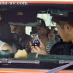 ＜熟女＞ W専属第2弾！！若妻が中年男に溺れる本格NTRー。 町内キャンプNTR テントの中でまわされた妻の衝撃的寝取られ映像 さつき芽衣 【FANZA】