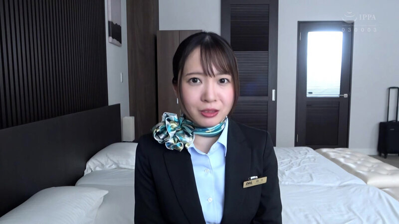 ＜熟女＞ 人妻スチュワーデスとごっくん性交 【FANZA】