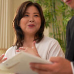 ＜熟女＞ 熟女のクセにイキ癖ついてて草 寺島志保 【FANZA】