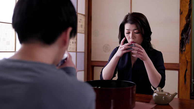 ＜熟女＞ 母子交尾～那珂川路～ 岡江凛 【FANZA】