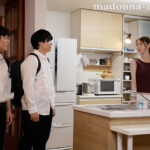 ＜熟女＞ 可愛くて、男らしくて、沼り始める私―。 童貞の甥に身も心も溺れる密会情事の日々―。 葵百合香 【FANZA】