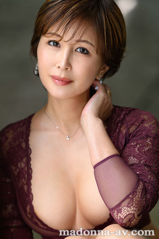 ＜熟女＞ 桐岡さつき MONROE 初 BEST ビジュ最強テク最上 ...