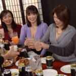 ＜熟女＞ 完熟合コン～酒とチ○ポに狂った熟女たちの底ナシ性欲大乱交～ 美原すみれ 吉崎きよか 杉岡恵美子 御子柴美花 【FANZA】