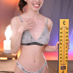 ＜熟女＞ 元バイオ研究員をバグらせる！エアコン壊れた真夏のスタジオで、汗ダクダク、唾液ダラダラでむさぶり尽くすオヤジの濃厚ベロキス交尾3本番！ 白石純 【FANZA】
