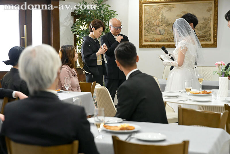 ＜熟女＞ 娘の幸せを見届けながら…。披露宴で娘婿に犯●れた母 星冬香 ...