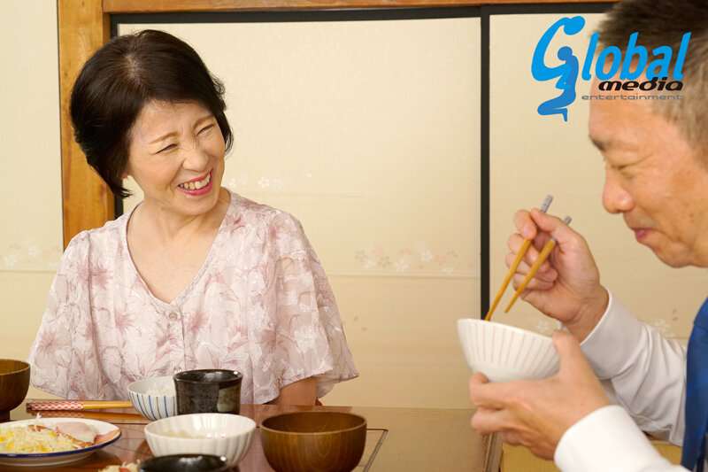 ＜熟女＞ シン・異常性交 還暦母と子 其の壱 禁忌の肉体関係で快楽を貪...