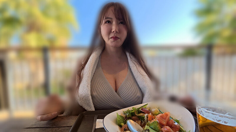 ＜熟女＞ ノーブラ熟巨乳ムチムチおっぱいデート～酒飲み●っぱらい編 波...