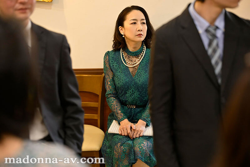 ＜熟女＞ 私の方がもっと…、もっと愛せるのに―。 同窓会’逆’NTR ...