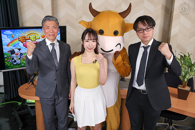 ＜熟女＞ マスコットと女子アナウンサー今日の天気は荒れ模様…。‘国民的...