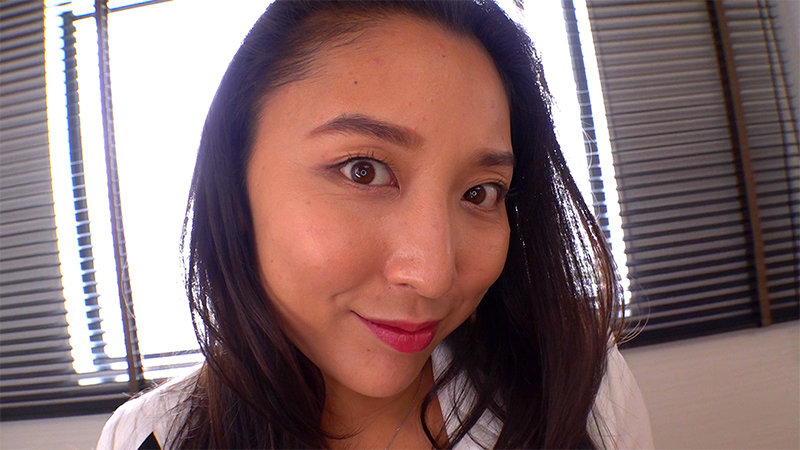 『MM号』 巨乳デカ尻でドエロく迫る流し目誘惑フェロモン 卑猥語女 本...