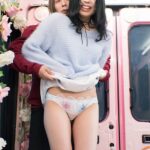 『MM号』 マジックミラー便 都内有数の名門大学に通う高学歴女子大生 初めてのまたがり顔面騎乗クンニ体験編 生クリトリスを激しくジュルジュルと舐められ膣内に舌をねじ込まれて恥じらい絶頂！火照ってしまったインテリオマ○コはデカチンを挿入したくてたまらない！！ 【FANZA】